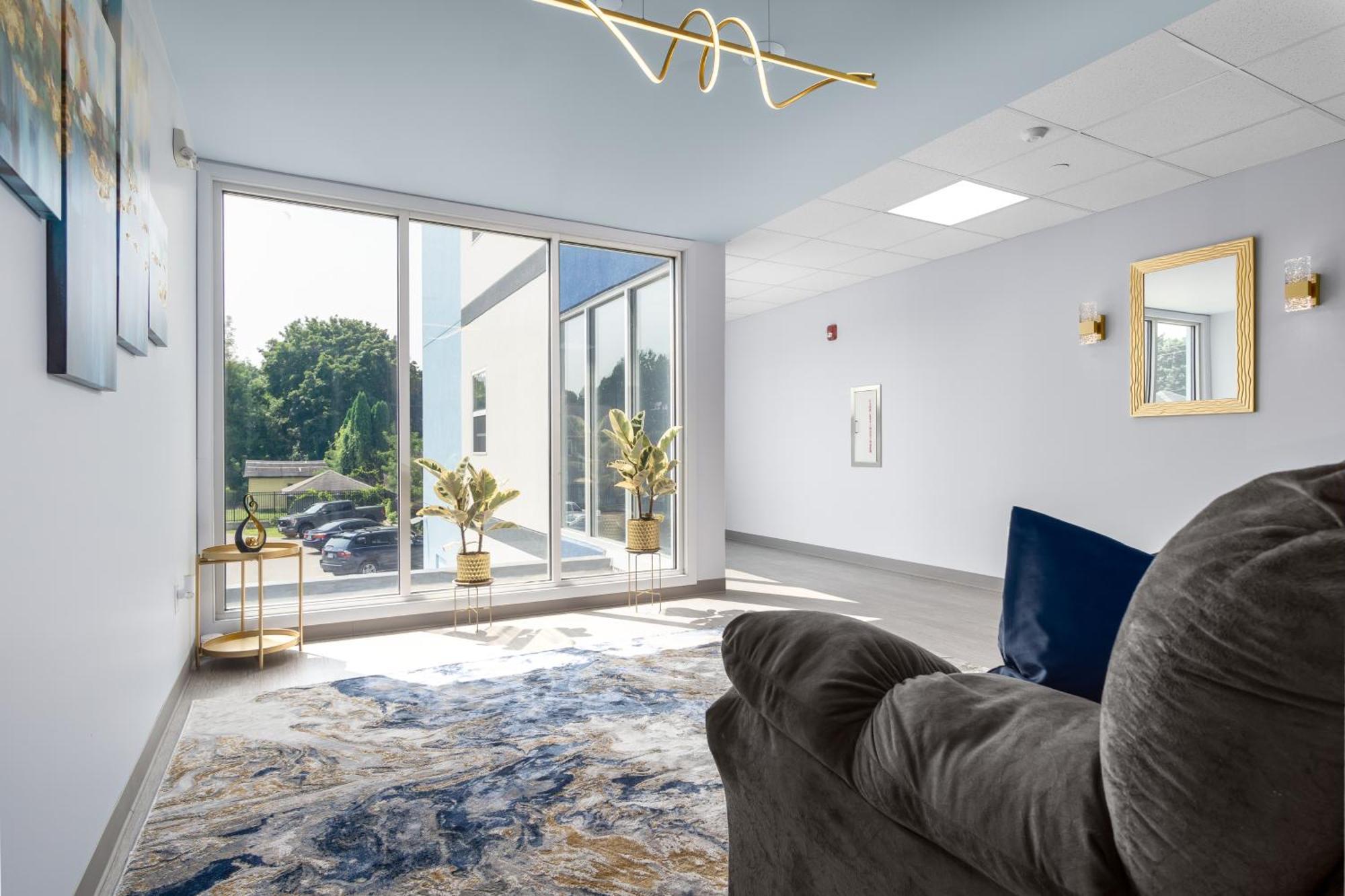 Grand Monarch! Best For Extended Stays! Johnson City Экстерьер фото